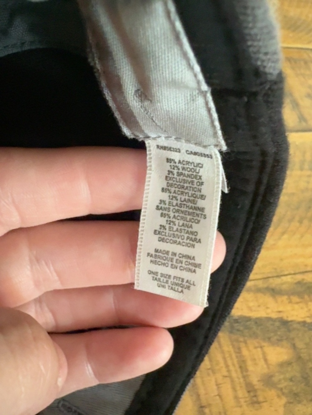 Nike hat - Picture 4 of 4